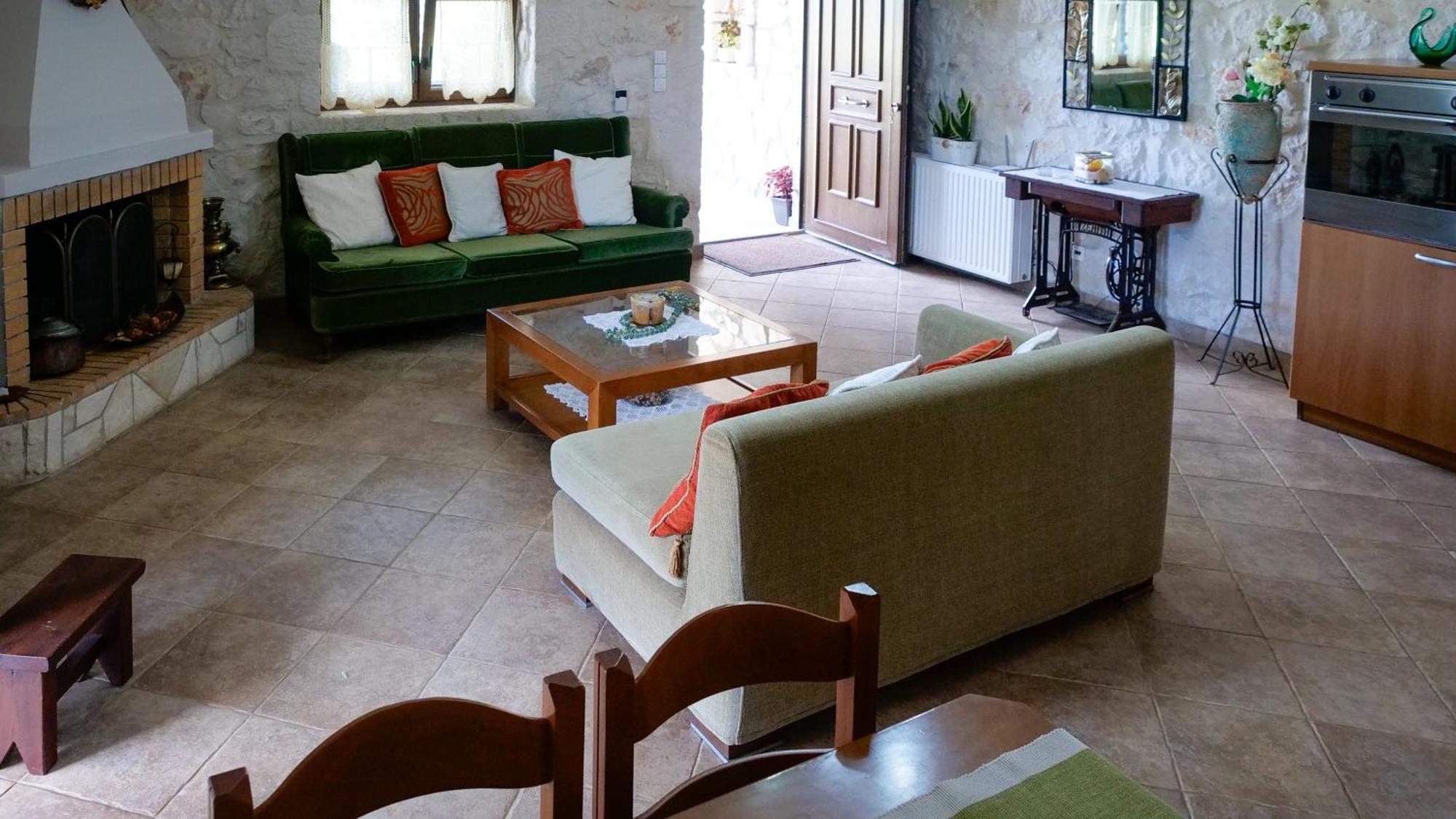 Fterini Apartments Sterna & Alletri Agios Leon Екстериор снимка