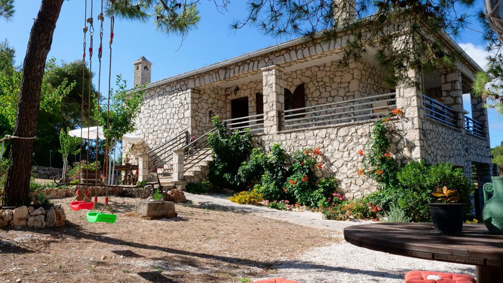 Fterini Apartments Sterna & Alletri Agios Leon Екстериор снимка
