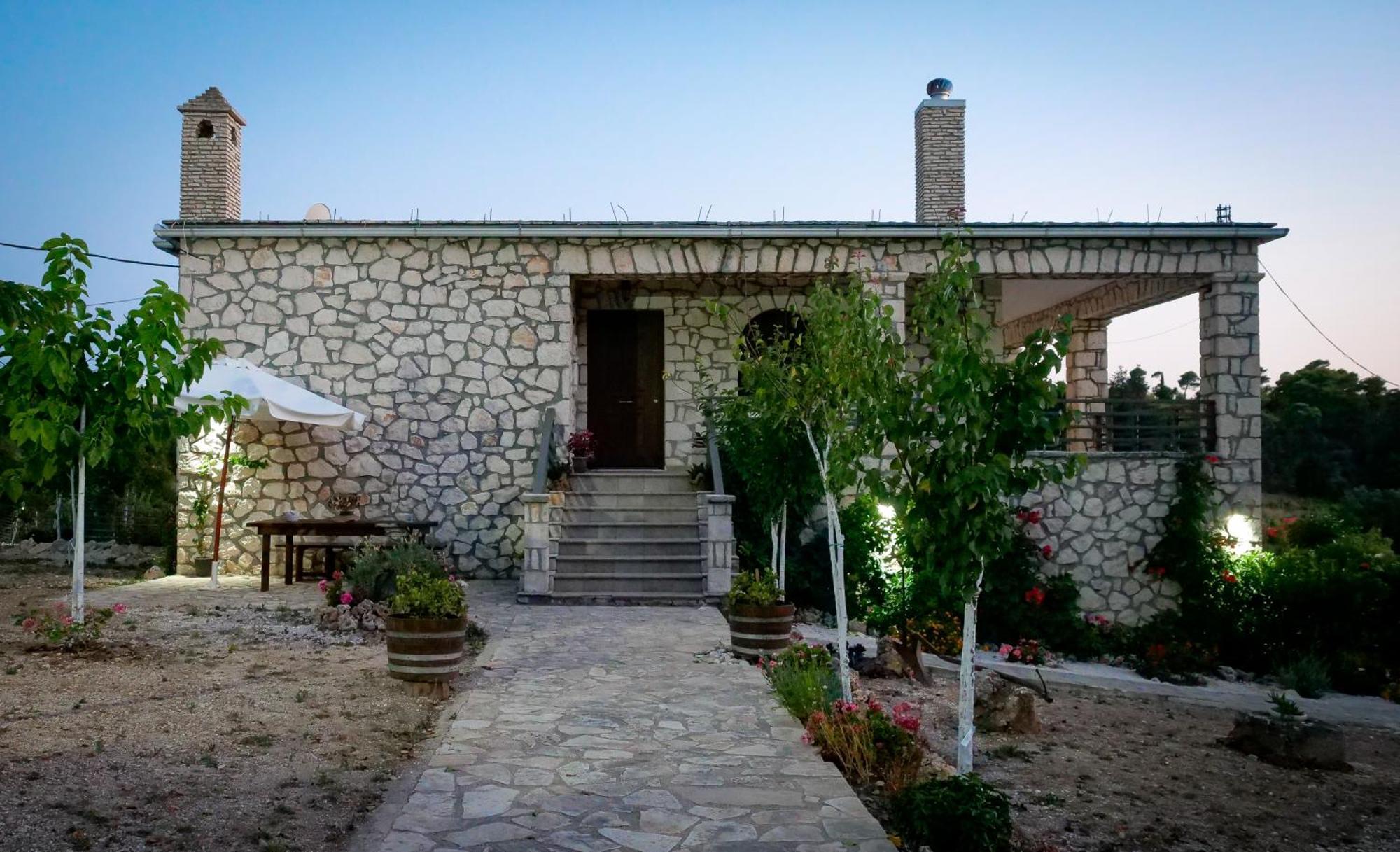 Fterini Apartments Sterna & Alletri Agios Leon Екстериор снимка