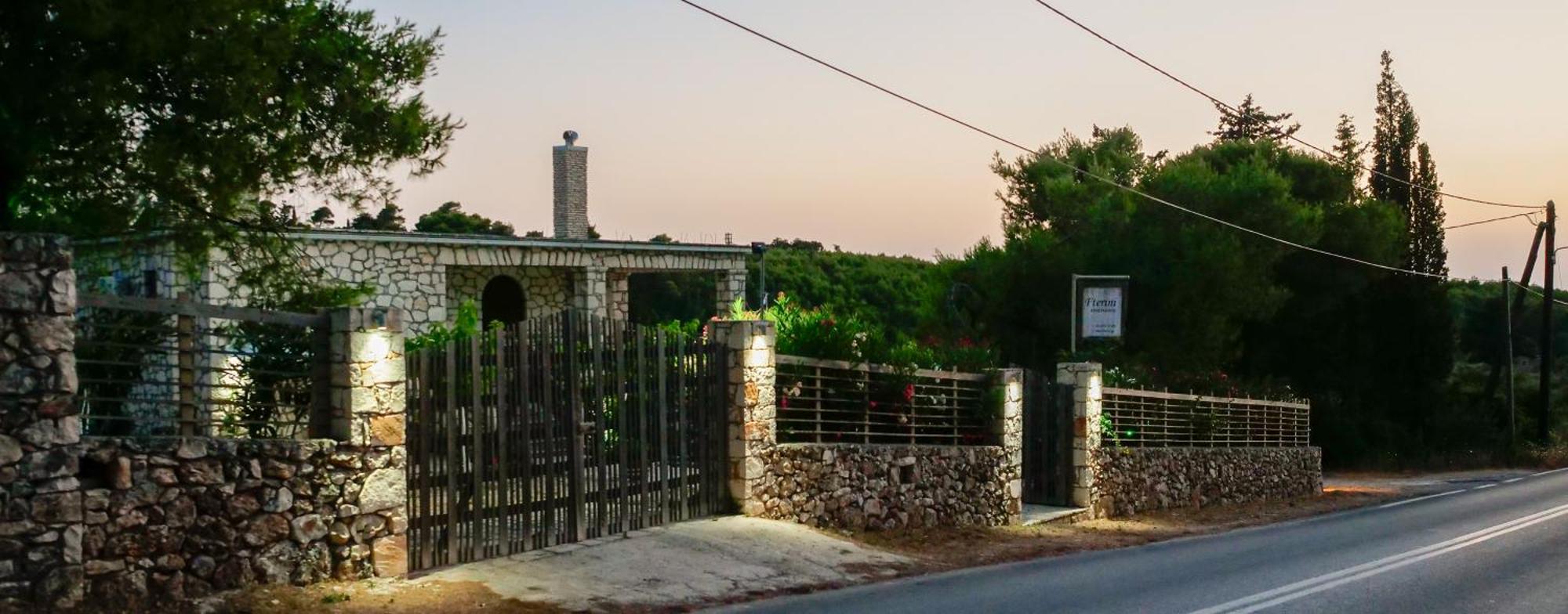Fterini Apartments Sterna & Alletri Agios Leon Екстериор снимка